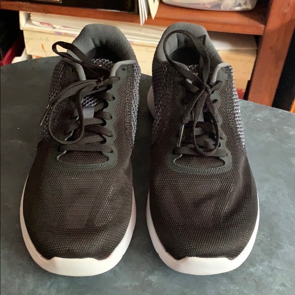 Nike Shoes - Picture 2 of 5